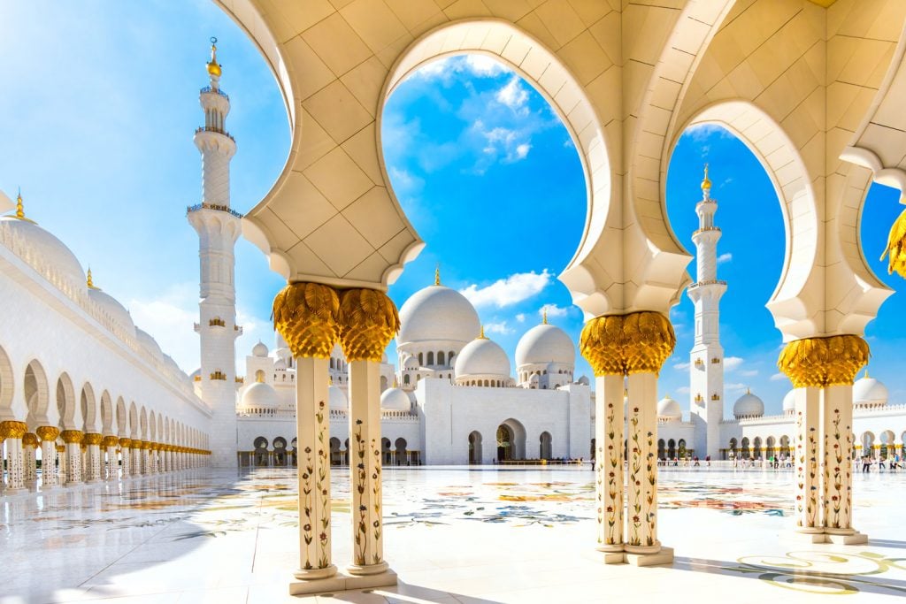 Abu Dhabi_Sheikh Zayed Mosque_(c)_Luciano Mortula - LGM