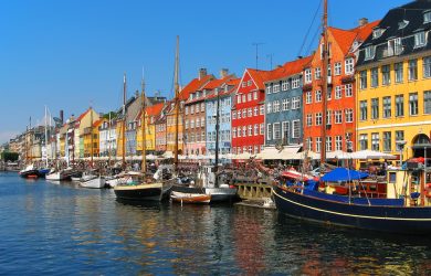 Copenhaguen_Nyhavn_(c)_Scanrail1